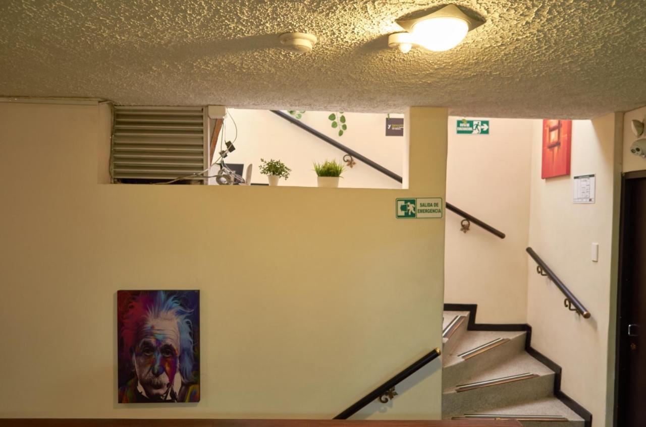 Hotel Alojate In Bogotá Zewnętrze zdjęcie