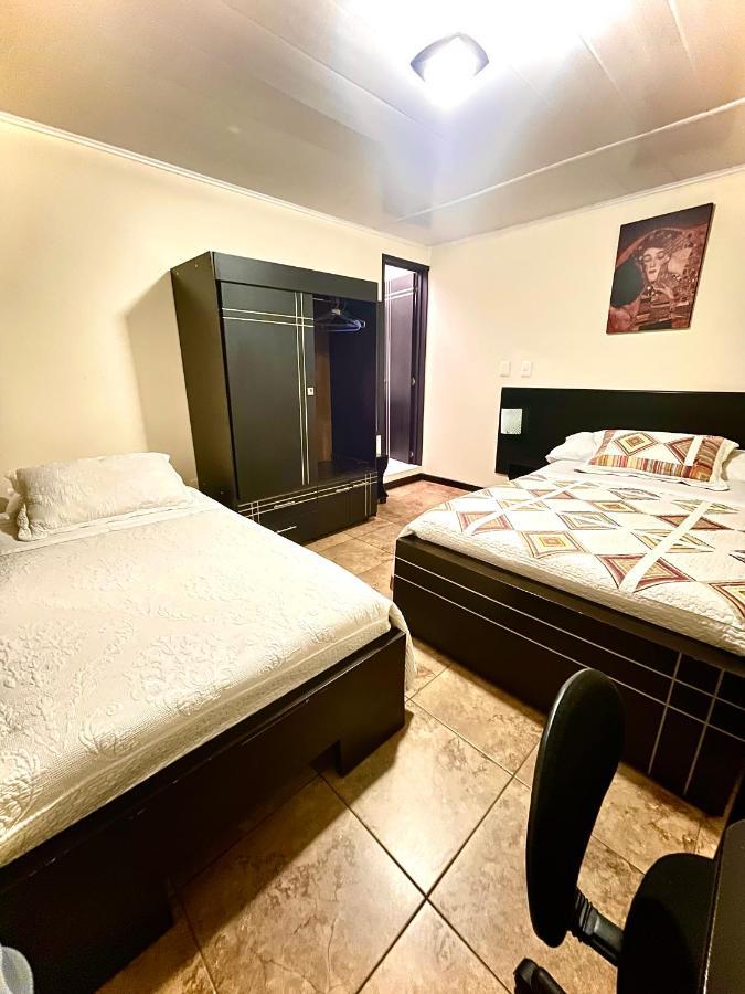 Hotel Alojate In Bogotá Zewnętrze zdjęcie