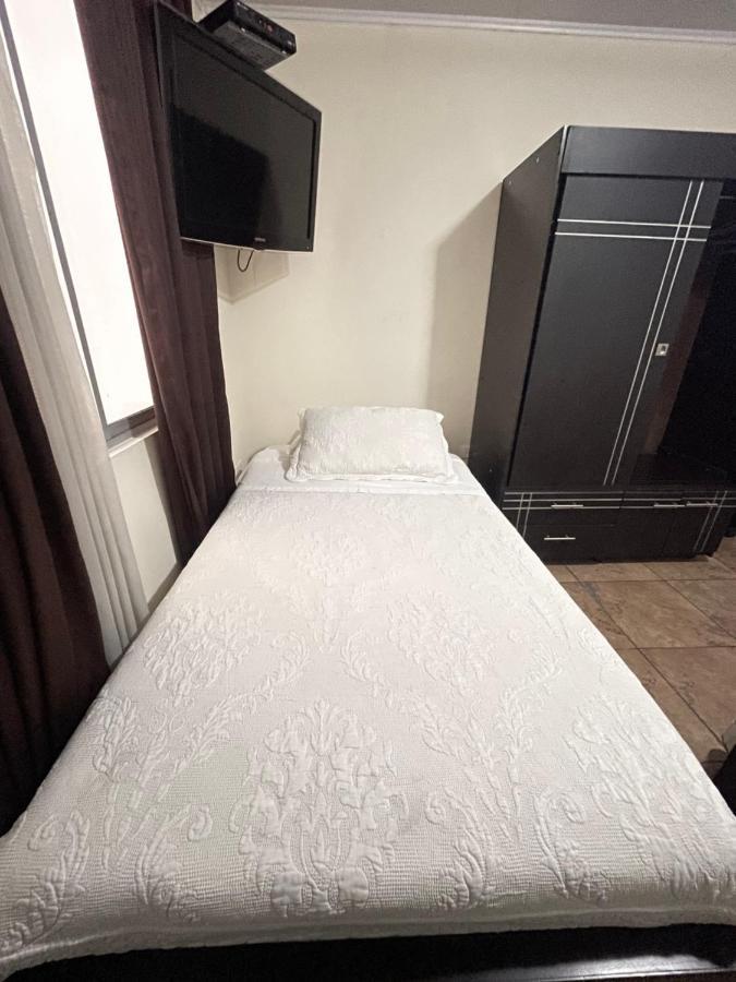 Hotel Alojate In Bogotá Zewnętrze zdjęcie