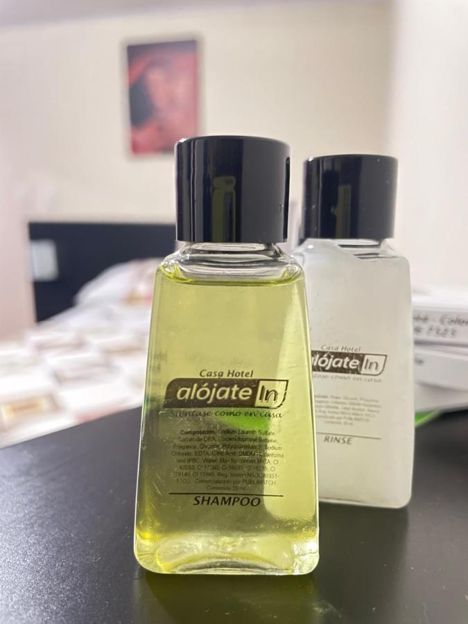 Hotel Alojate In Bogotá Zewnętrze zdjęcie